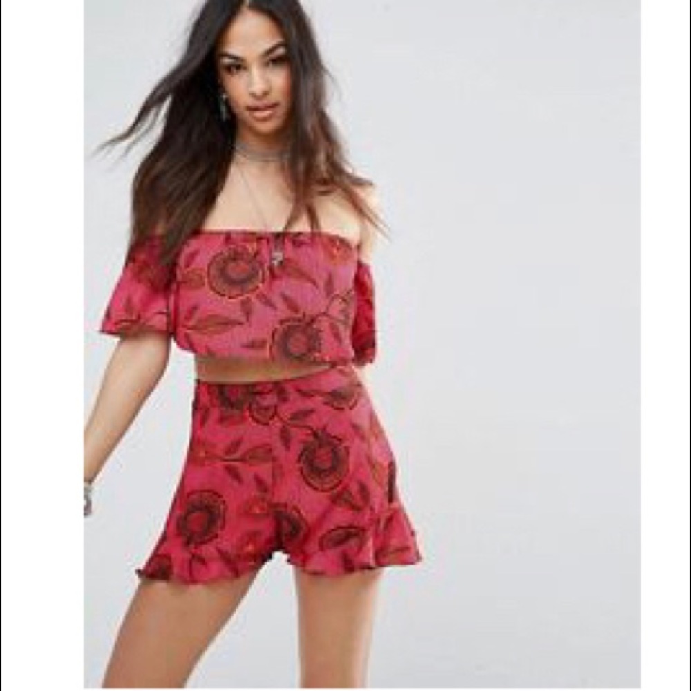 Missguided Bardot Printed Crop Top
